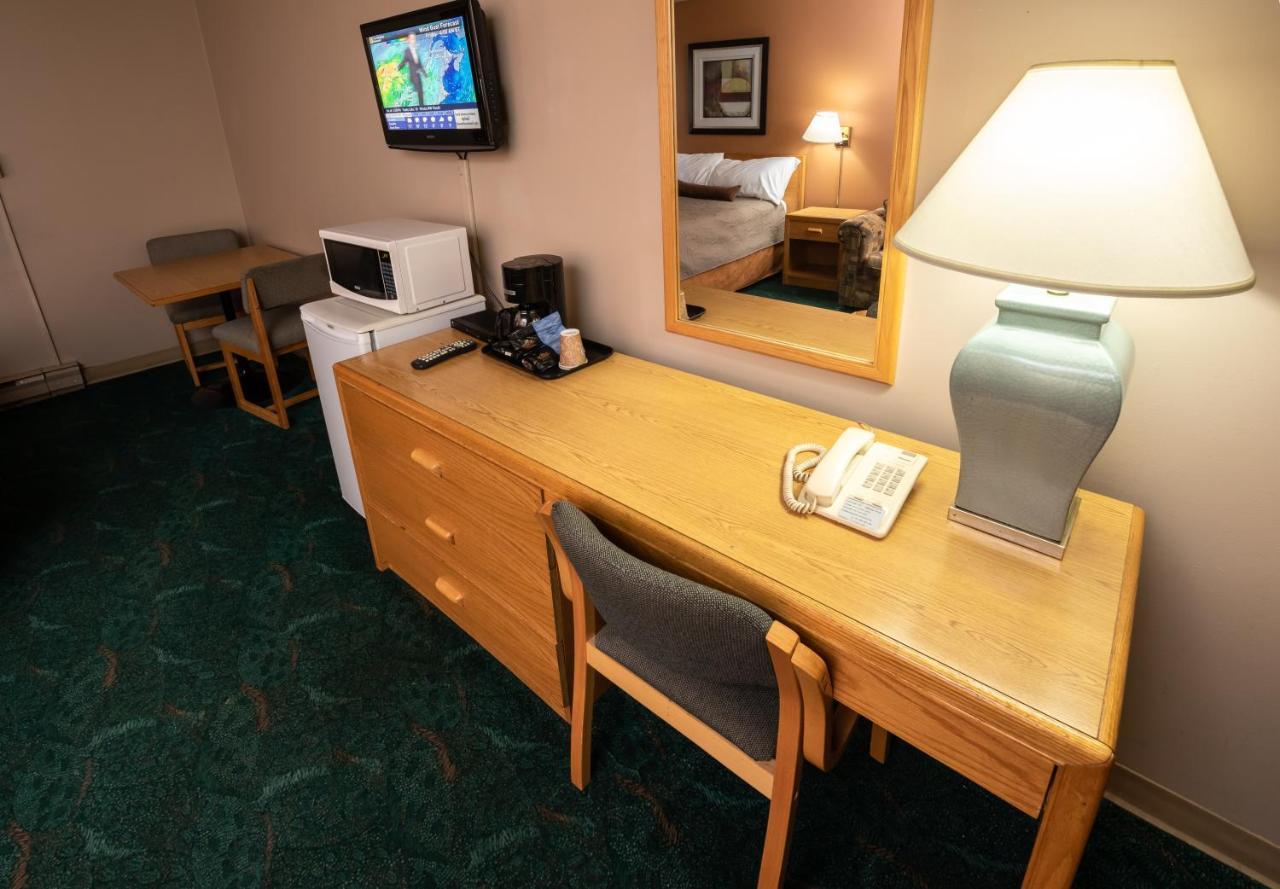 Keystone Motor Inn Brandon Luaran gambar