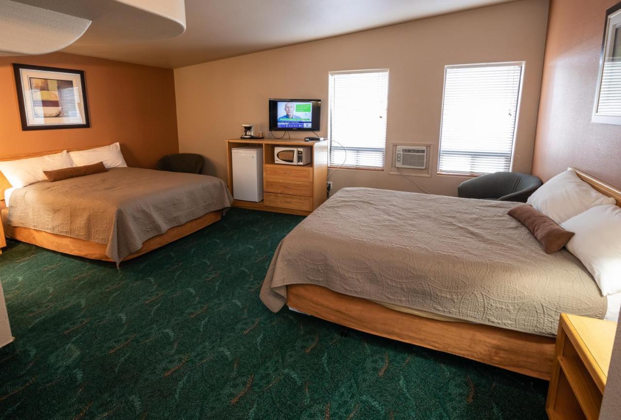 Keystone Motor Inn Brandon Luaran gambar