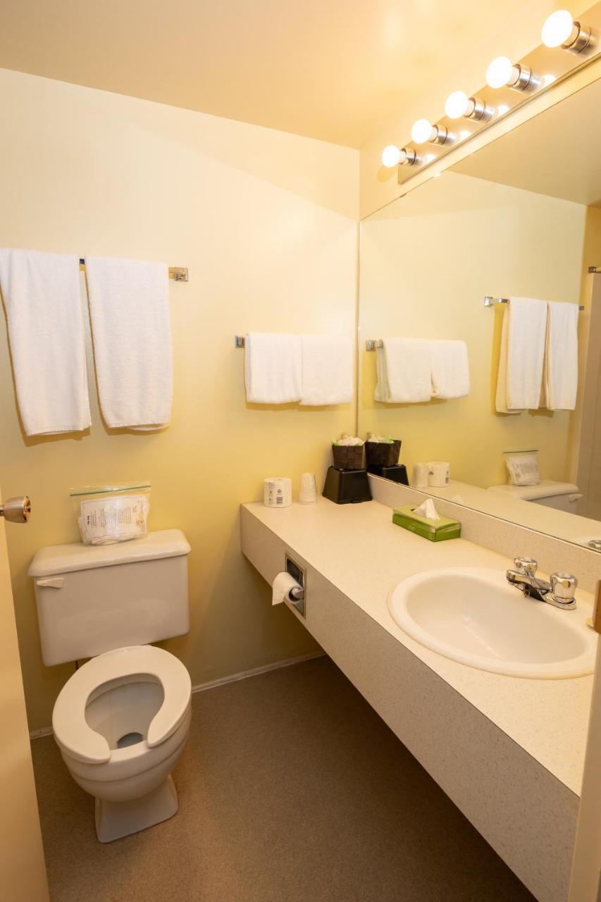 Keystone Motor Inn Brandon Luaran gambar
